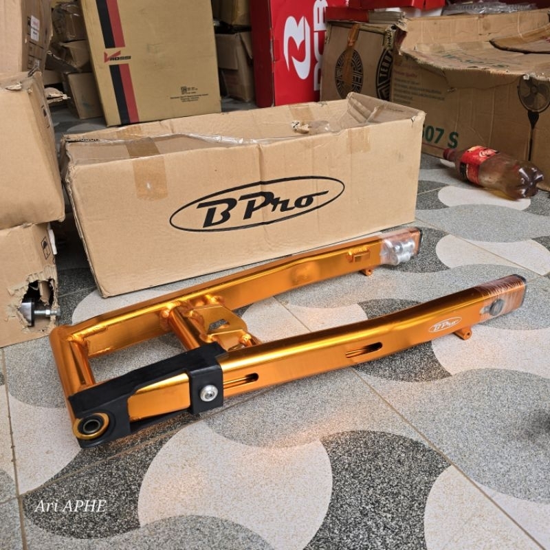promo Swing arm BPRO kotak HardUse lubang suzuki SATRIA 120 R 2 TAK 2tak double disk