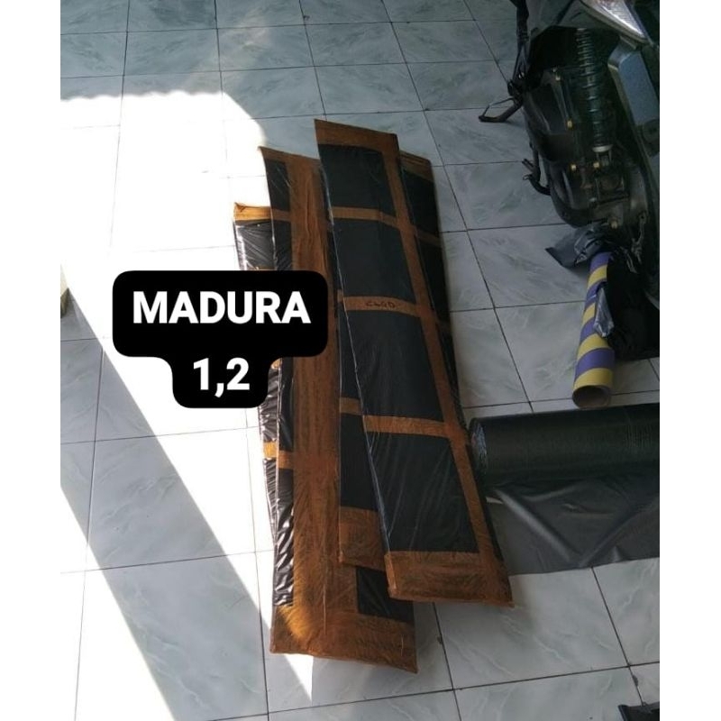 

kardus packing 1,2 asli madura termurah dan berkualitas
