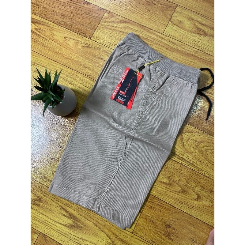 CELANA PENDEK CHINOS XANIAGO ABU TERANG