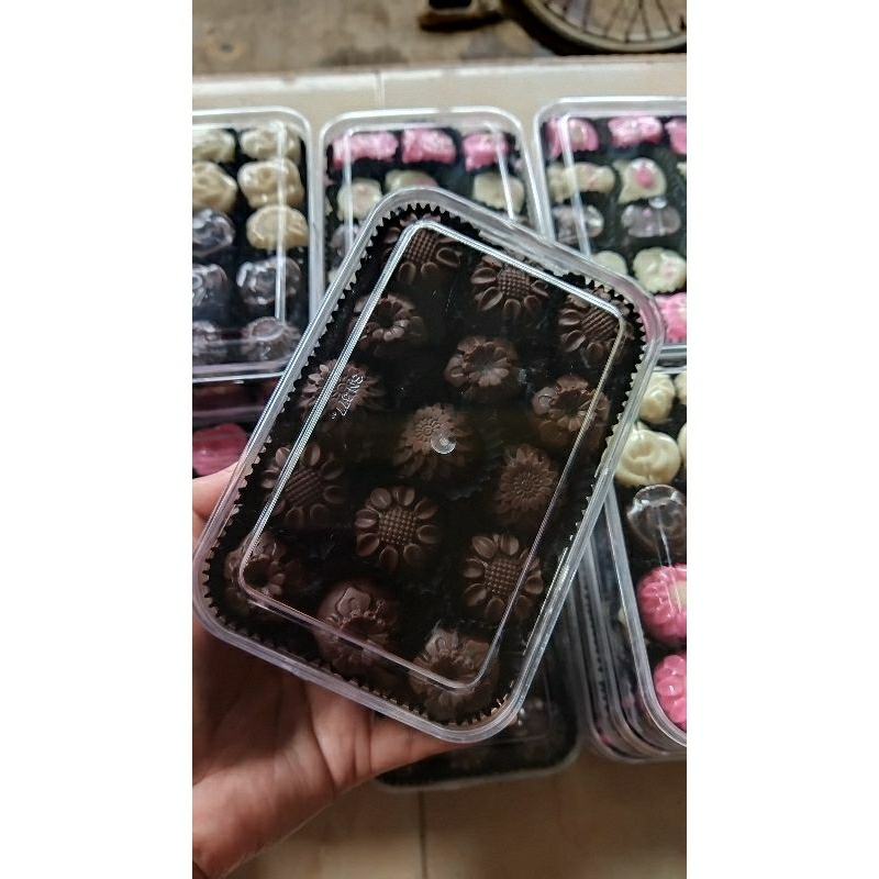 

Coklat karakter coklat lebaran coklat hampers