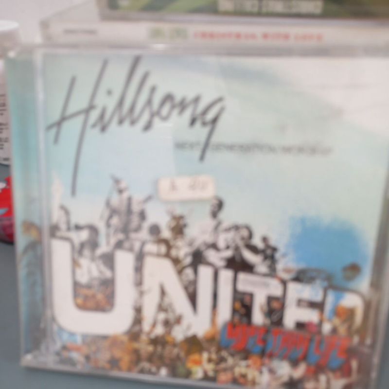 CD Hillsong united more than life segel ori