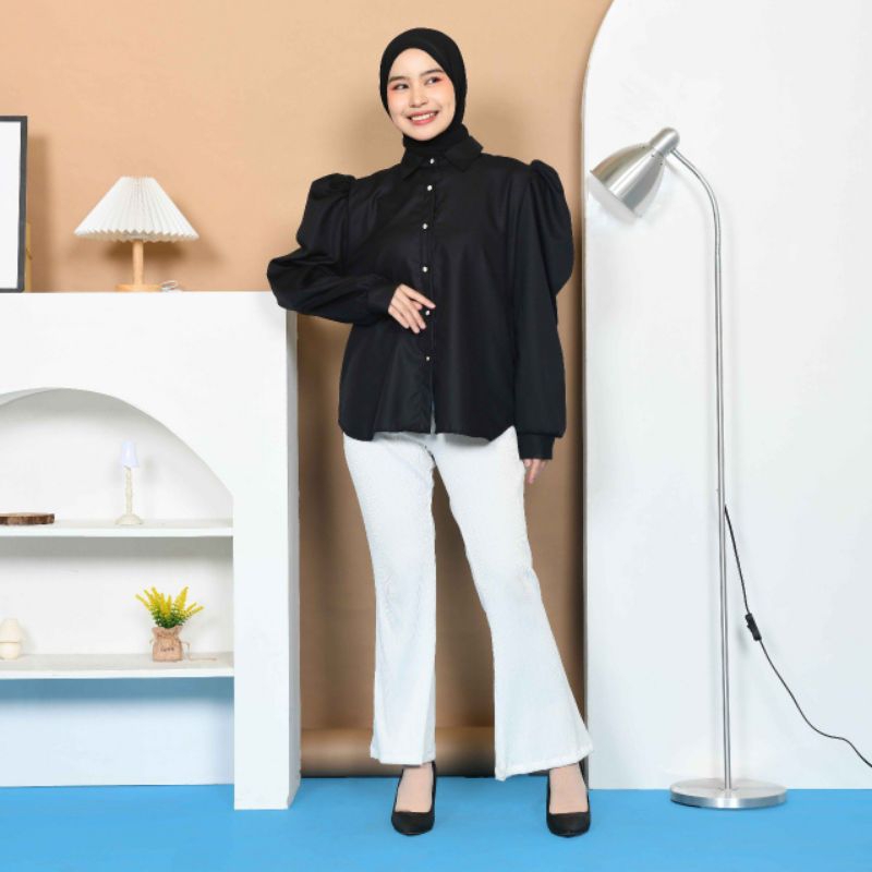 kemeja puffy lengan balon kekinian blouse putih wanita elegan