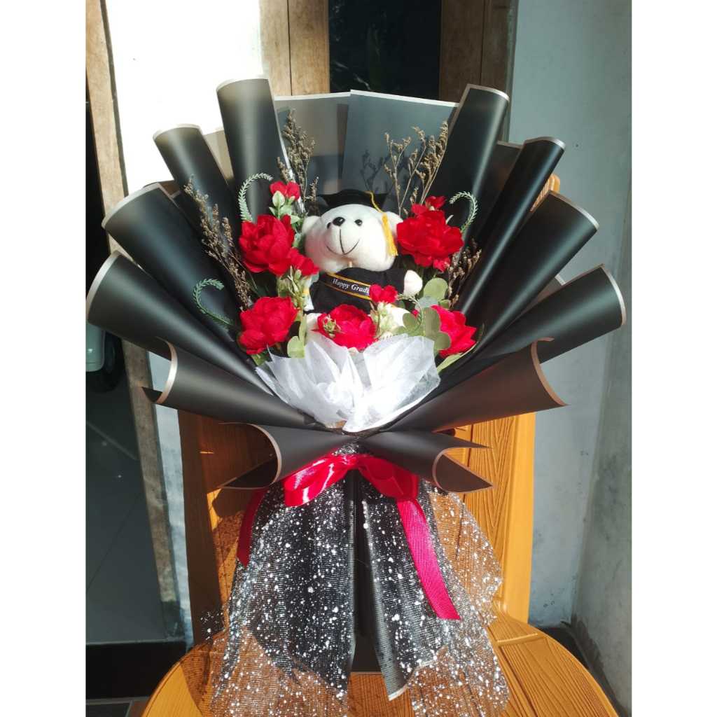 

BUKET BONEKA WISUDA / BUKET WISUDA / BUKET BUNGA ARTIFICIAL TILE SALJU MEWAH