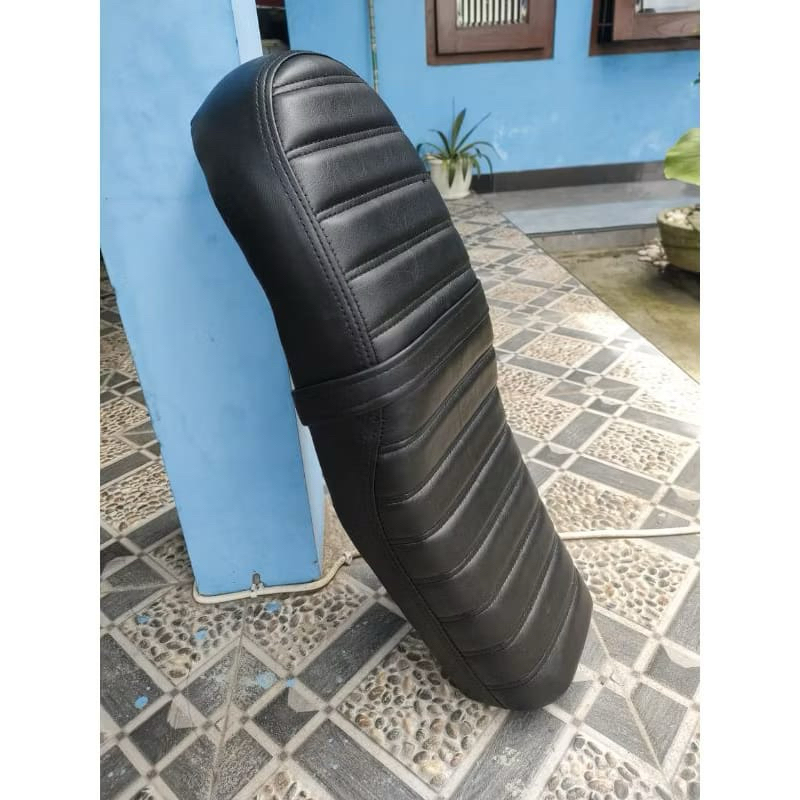 Jok Japstyle motor Custom model XSR.