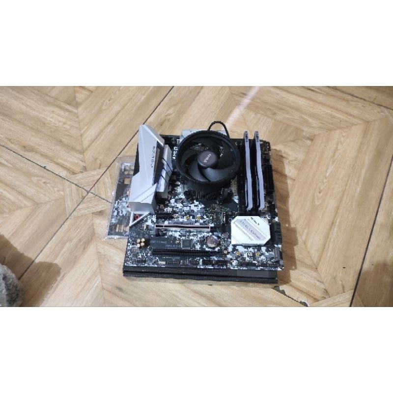 Paket ryzen 5 3600 mobo asrock steal legend b450m ram rgb 2x8 16gb dd4