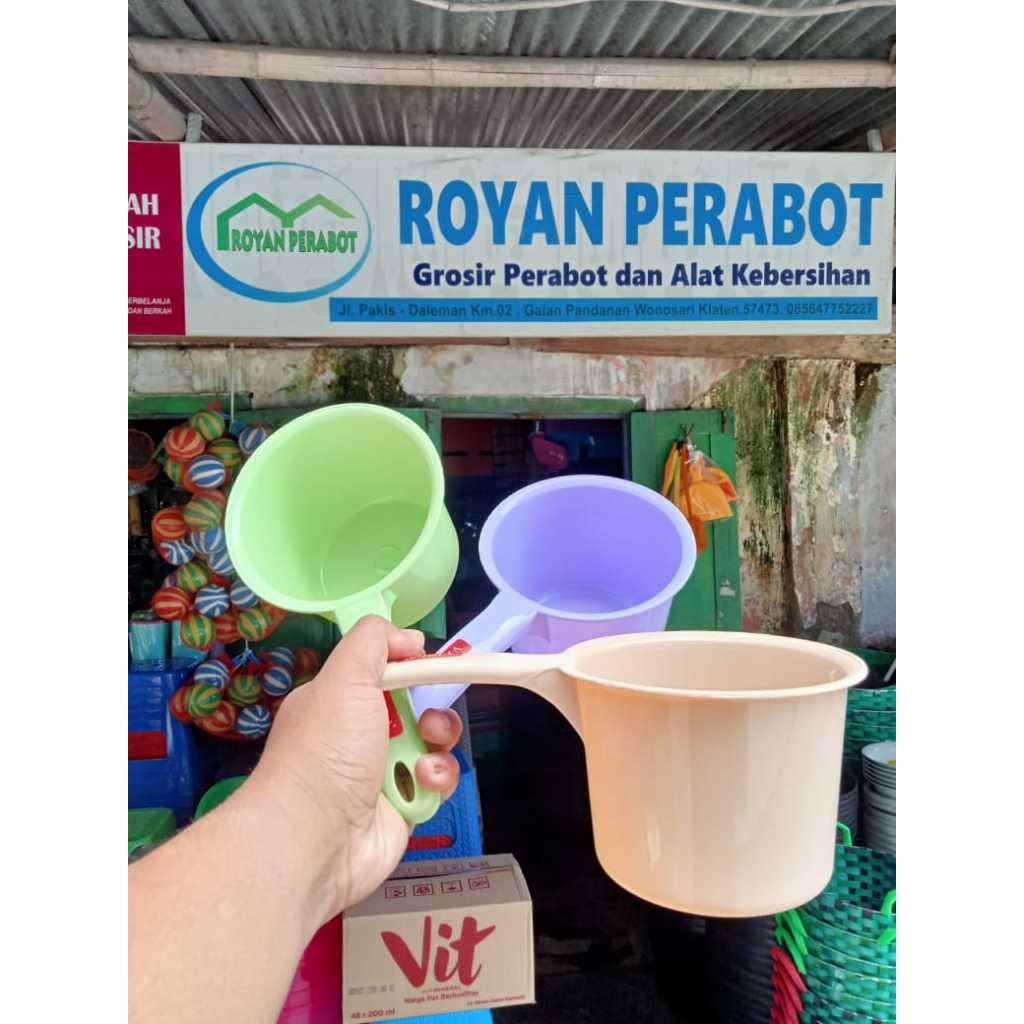 Gayung anak viola ,gayung mungil, gayung anak-anak