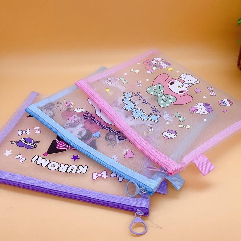 

Zipper Doc Bag Labubu/ Map Jaring Labubu Size Medium Small / Map Jaring Gambar Karakter Lucu