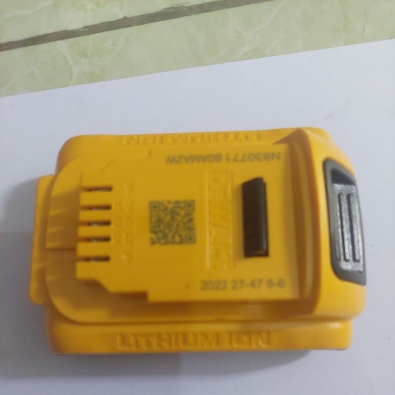 baterai dewalt 2 Ah