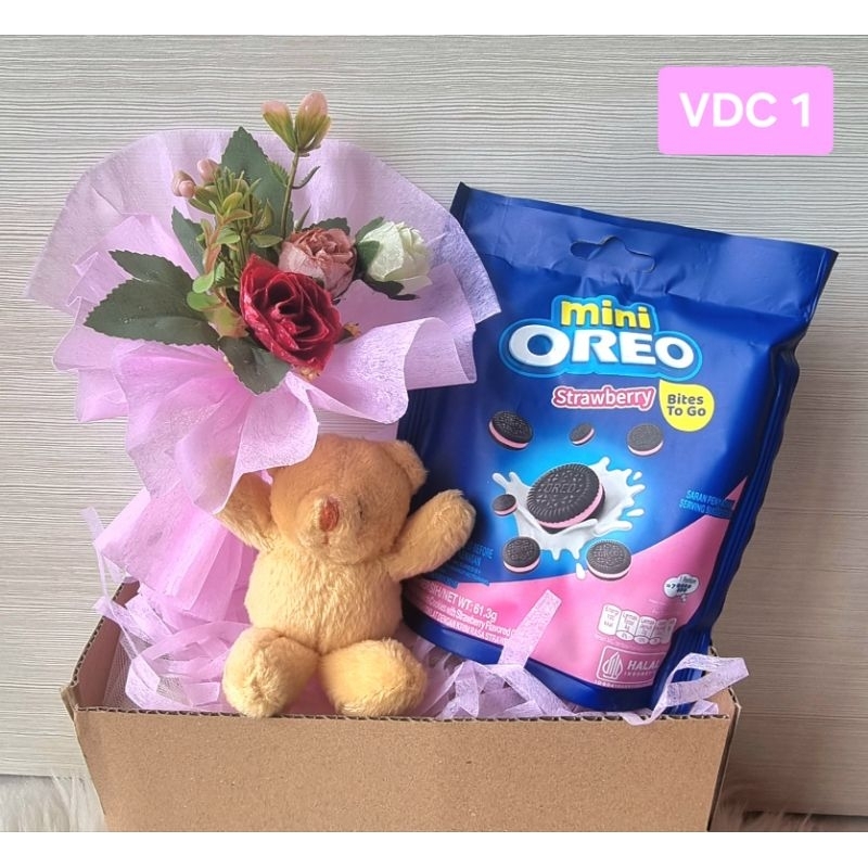 

Snack Box/ Kado Giftbox/ Hampers/ Hampers Valentine/ Hampers Ulangtahun/ Hampers Annivesary/ Kado Ulangtahun/ Hampers Birthday/ Kado/ Hadiah/ Parcel