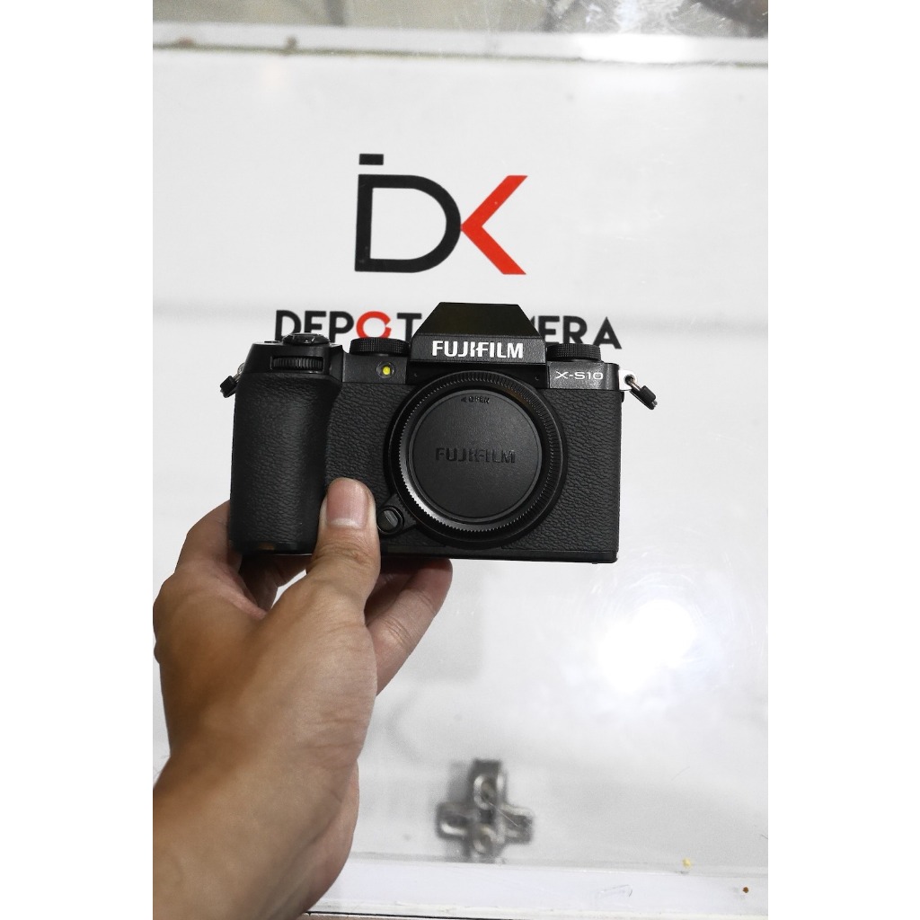 SECOND - FUJIFILM X-S10 BODY ONLY KODE 668