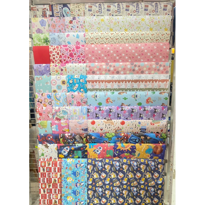 

Kertas Kado / Pembungkus Kado