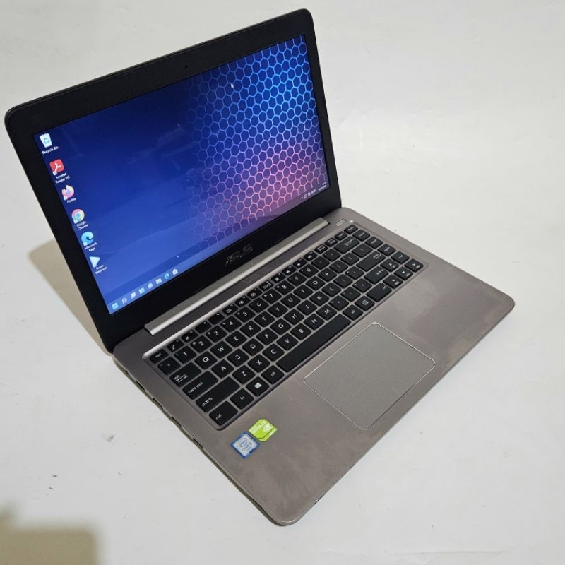 Laptop Editing/Render/Gaming Asus K4010uq - Core i7 6500u Ram 16gb - Dual vga Nvidia GeForce 940m