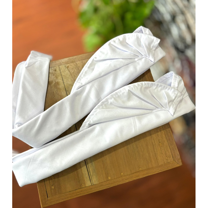 Udeng Putih Bungkulan Setengah Jadi