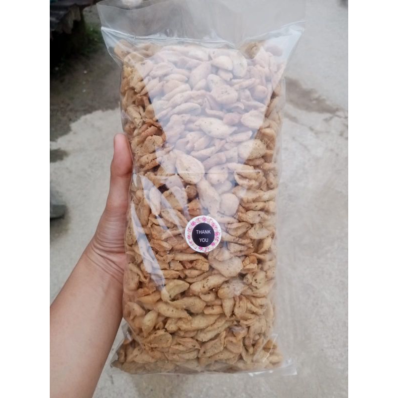 

Cemilan Kue Bawang