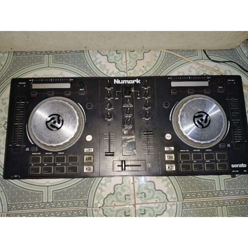 NUMARK DJ