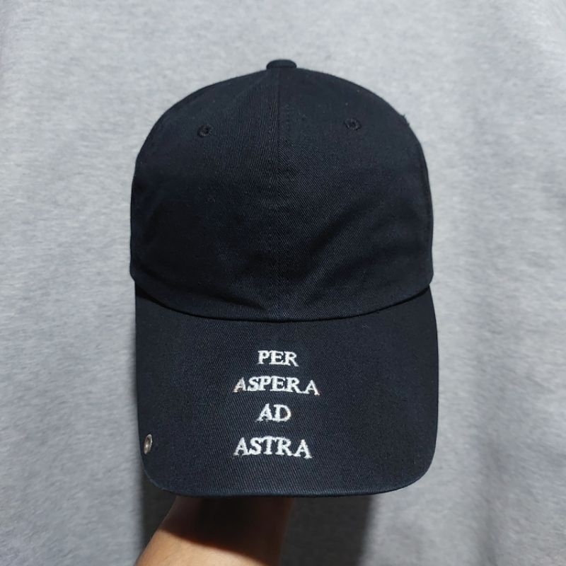 topi MACK BARRY Per Aspera Ad Astra Curve Cap black original BTS KPOP