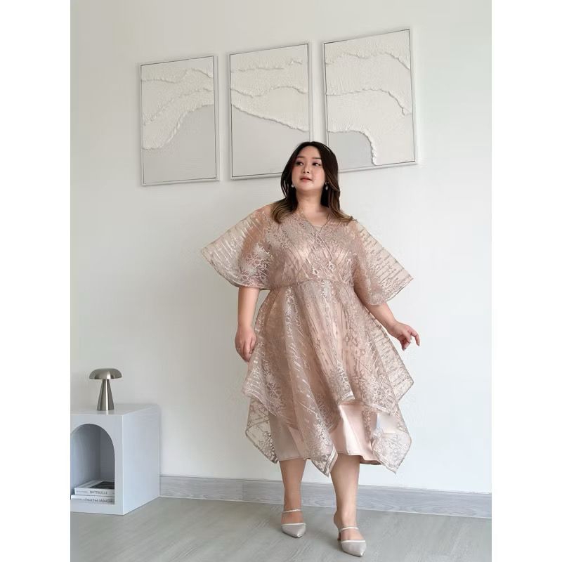 Graisse Versha Dress - Gold Emas Gaun Mewah Party Pesta Anggun Formal - Bigsize Big Size Plus Jumbo 