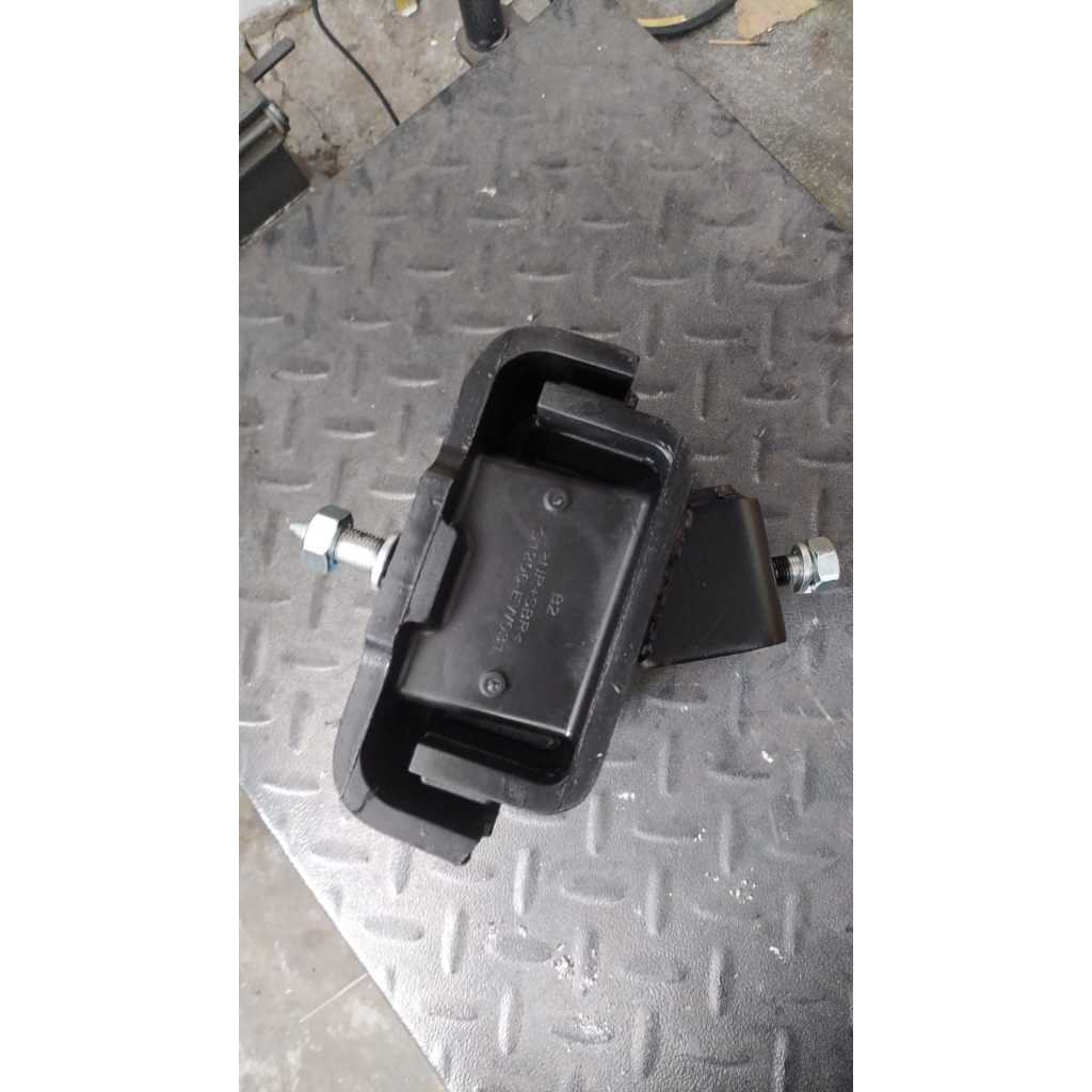 Engine Mounting RR HINO500 / PN : S1206-EW030 , S1206-EW031 , S1206-EW050