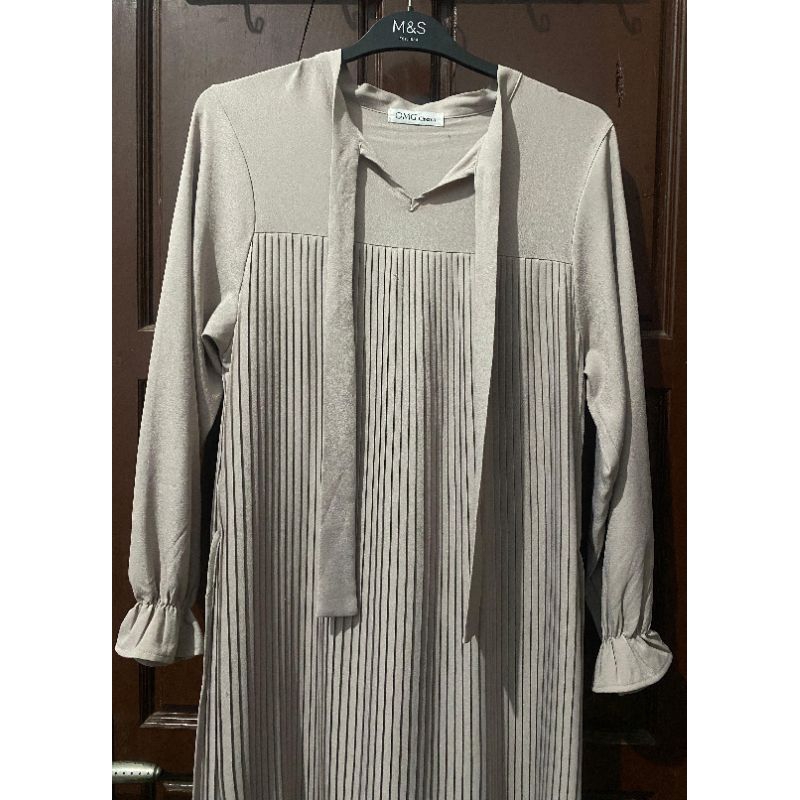 PRELOVED DRESS PLISKET OMG CINEMA