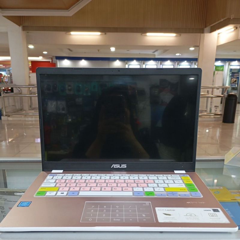laptop/Notebook Asus X410M (bekas)