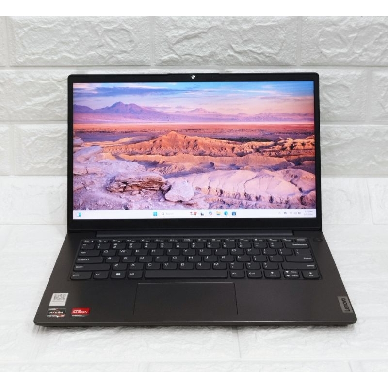 Laptop Lenovo V14 AMD Ryzen 3 5300U RAM 4 GB SSD 256 GB