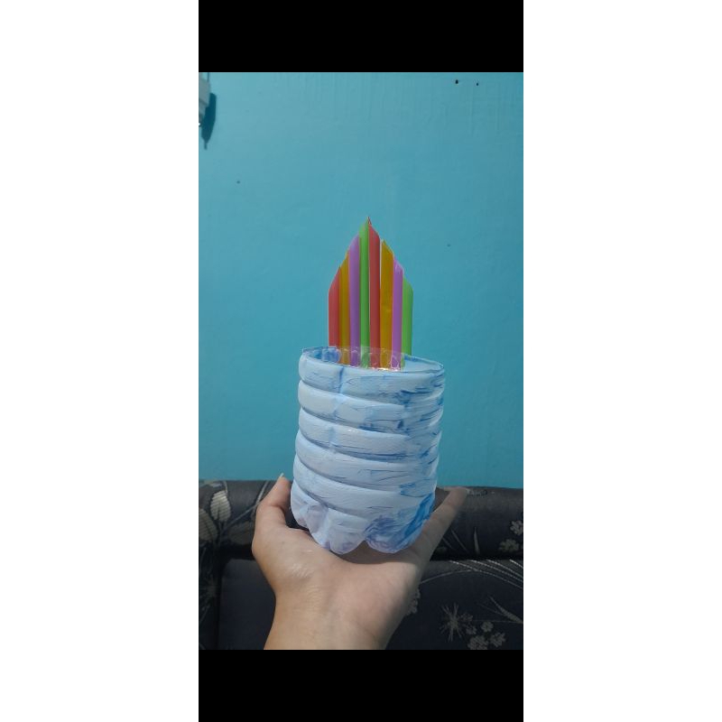 

Tempat Alat Tulis by Emelly Carina Surin