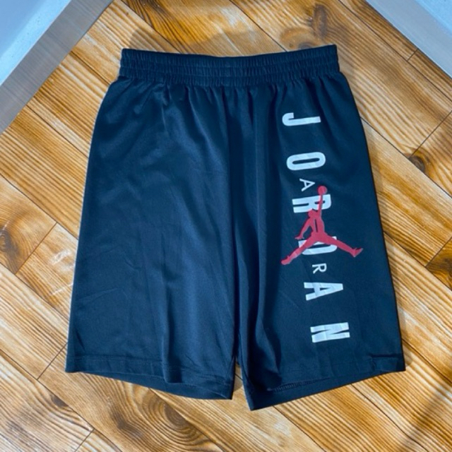 CELANA PENDEK BASKET HITAM SECOND