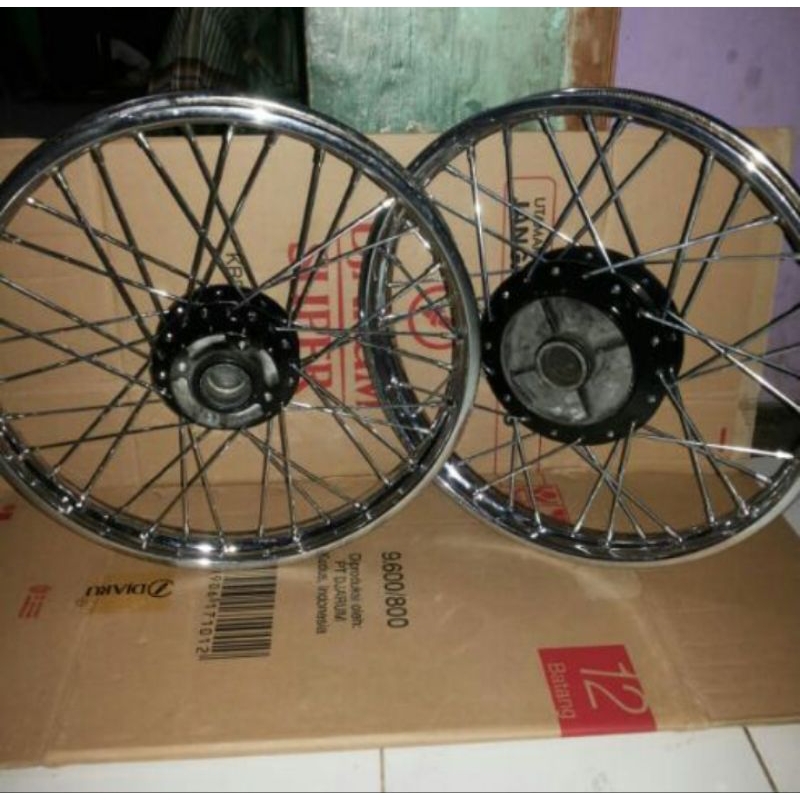 Velg Pelek Jari-jari Depan Belakang Motor Yamaha Vega New/Vega ZR/Second Original Copotan