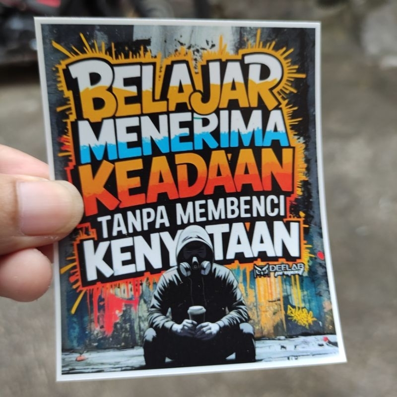 

Sticker Kata Kata Belajar Menerima Keadaan Ukuran 10cm Anti Air