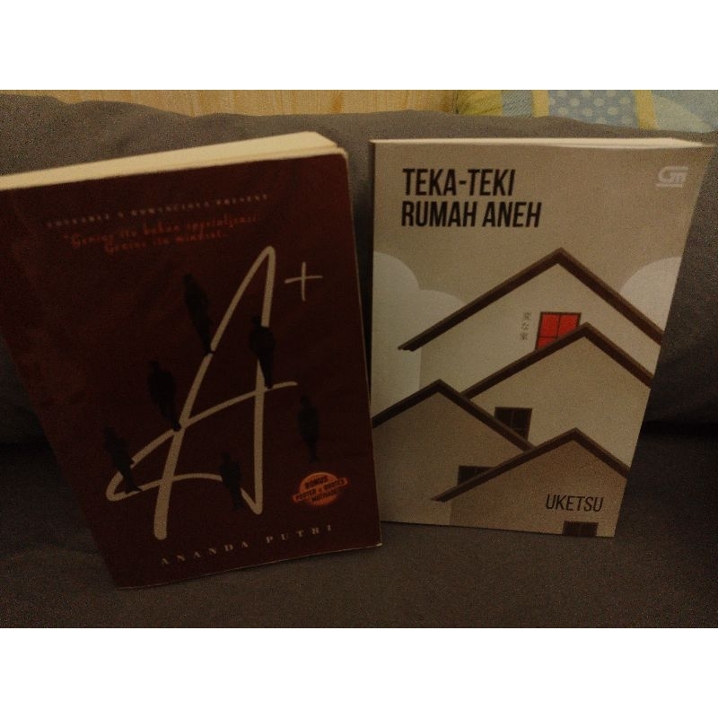 Preloved Novel Komik Aldebaran Teka Teki Rumah Aneh A+ Hujan Blue Lock Oshi No Ko Anime