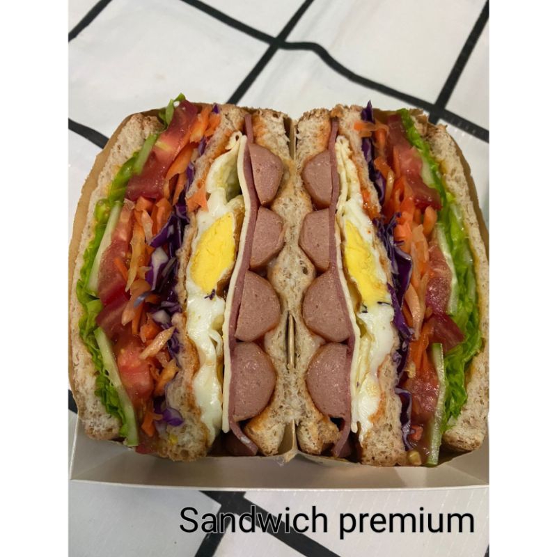 

Healthy food sandwich premium