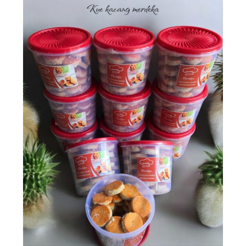 

Kue kacang merdeka