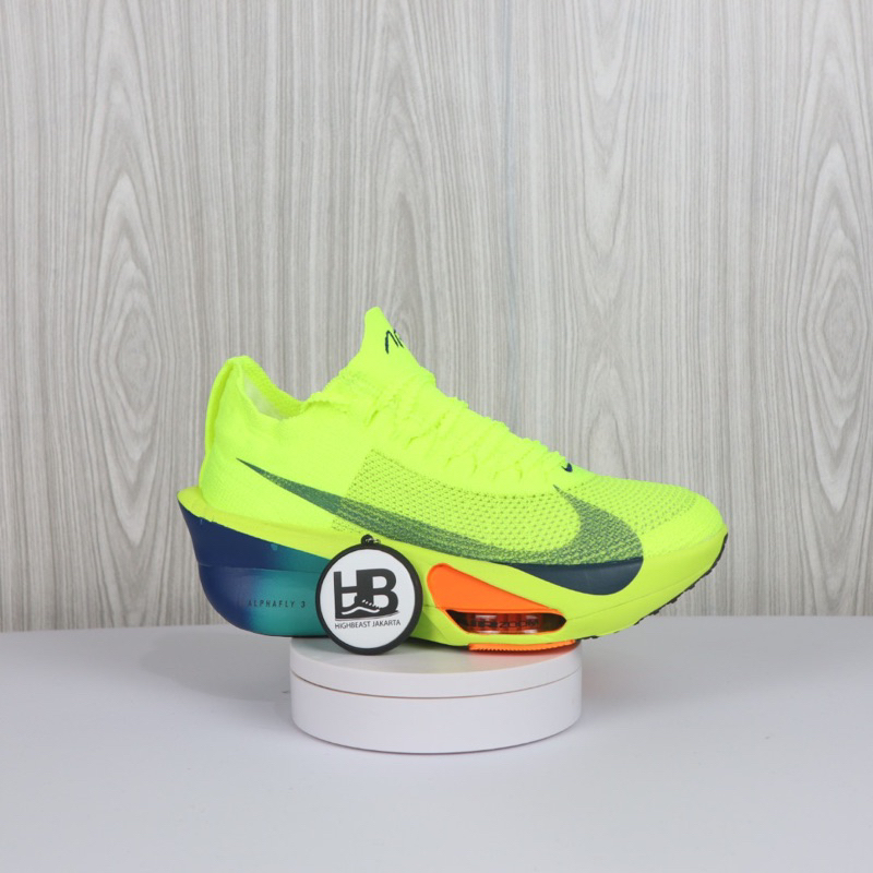 SEPATU RUNNING ALPHAFLY 3 GREEN
