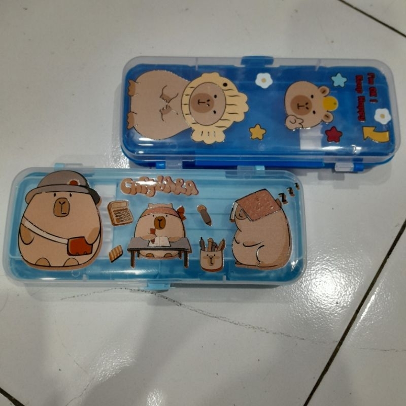 

TEMPAT PENSIL KOTAK PLASTIK TRANSFARAN