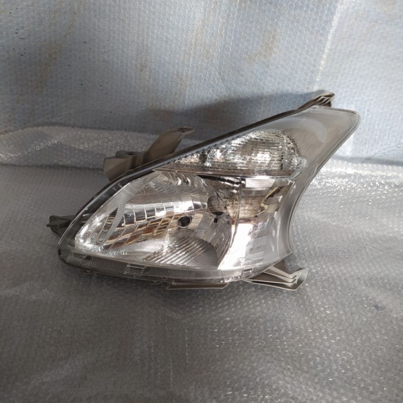 Headlamp lampu depan All New Avanza 2012 2013 2014 ORIGINAL