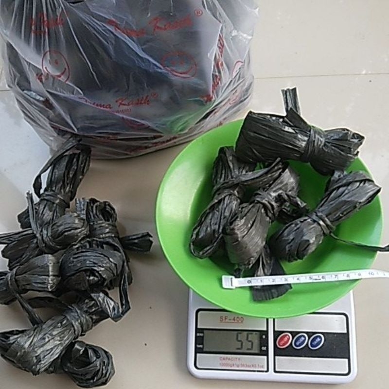 

Tali Rafia 0.5Kg Besar Kuat | Potongan Lebar 0.3 × 5 M | Isi 40 Pcs