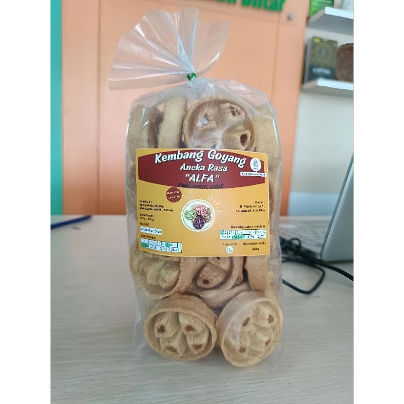 

Opak Matari / Kue Kembang Goyang Alfa 200 Gram / Oleh - Oleh Khas Blitar