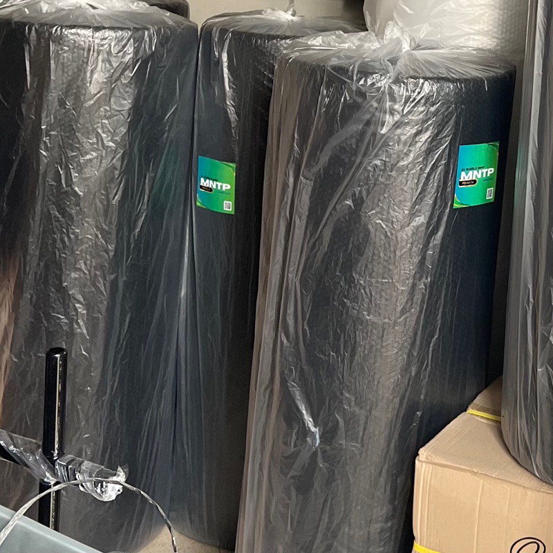 

Bubble Wrap Hitam 1.25mx50m