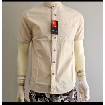 Kemeja Koko Pria Lengan pendek Kream Merk Original Lee Conti