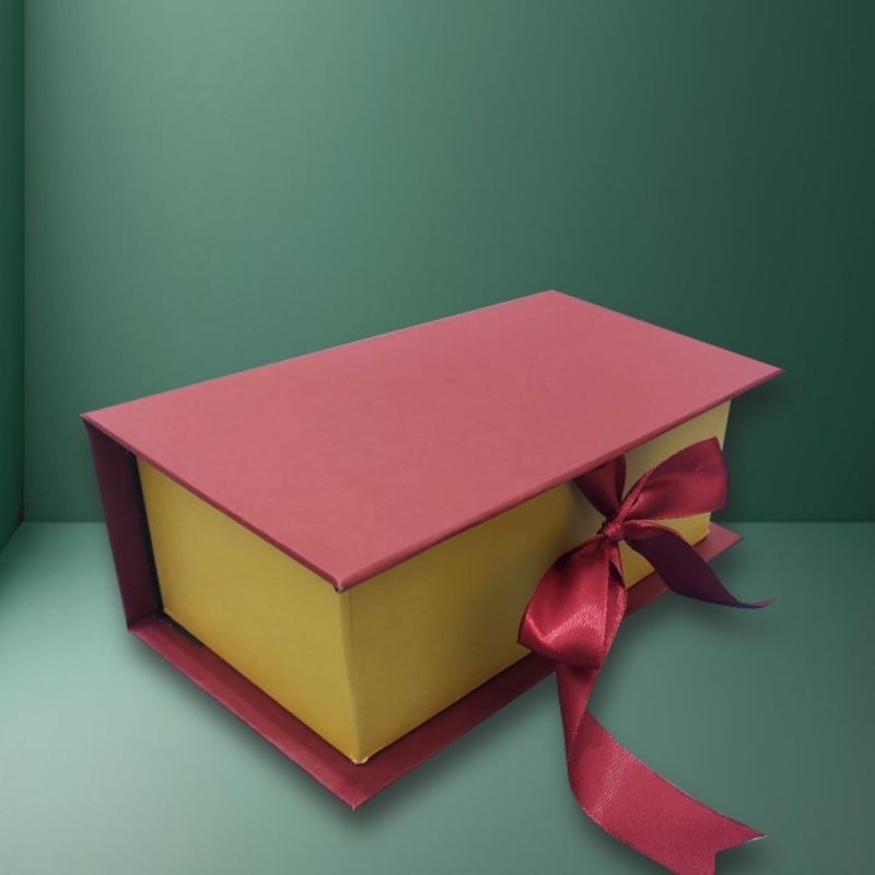 

Hardbox Kotak Kado Kecil Hadiah 19 x 10,5 x 7,5cm