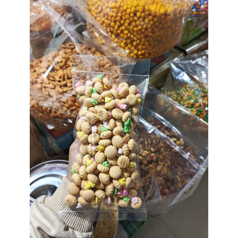 

KEMBANG BUNGA (HELLEN BASSA)