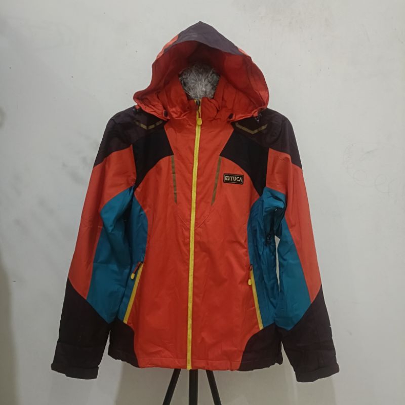 JAKET OUTDOOR TUCA GORPCORE