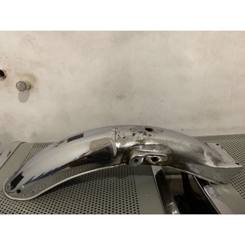 spakbor belakang gl100 merk urami bekas