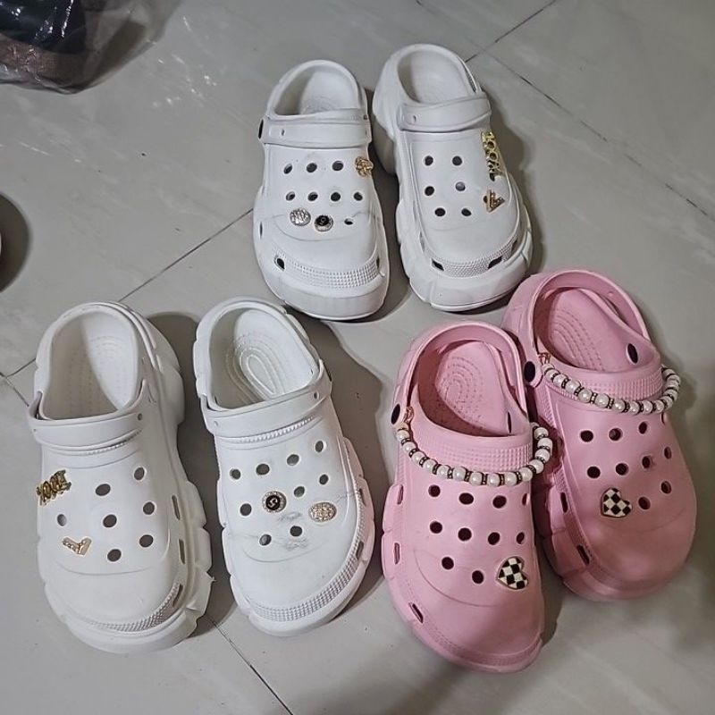 PRELOVED SEPATU SENDAL JELLY PEREMPUAN DAPAT 3 PASANG SEPATU SANDAL KONDISI BEKAS MASIH BAGUS HANYA 
