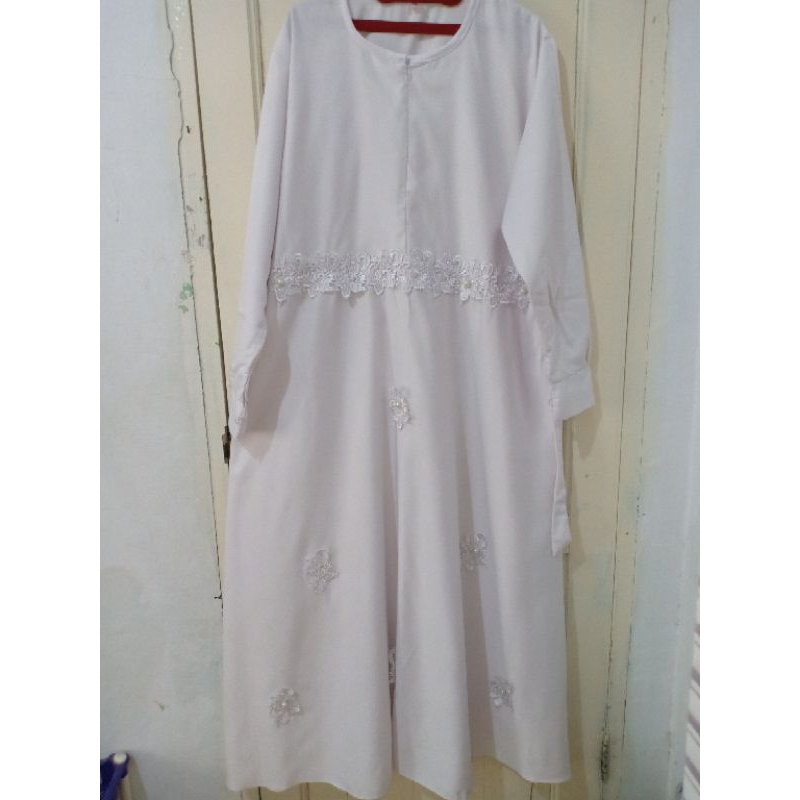 Gamis putih lebaran motif bunga mutiara|| Preloved gamis putih wanita dewasa || gamis putih jumbo ce