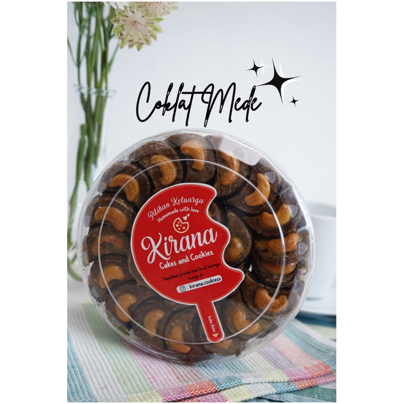 

Coklat Mede | Kue Lebaran Coklat Mede Kirana cakes
