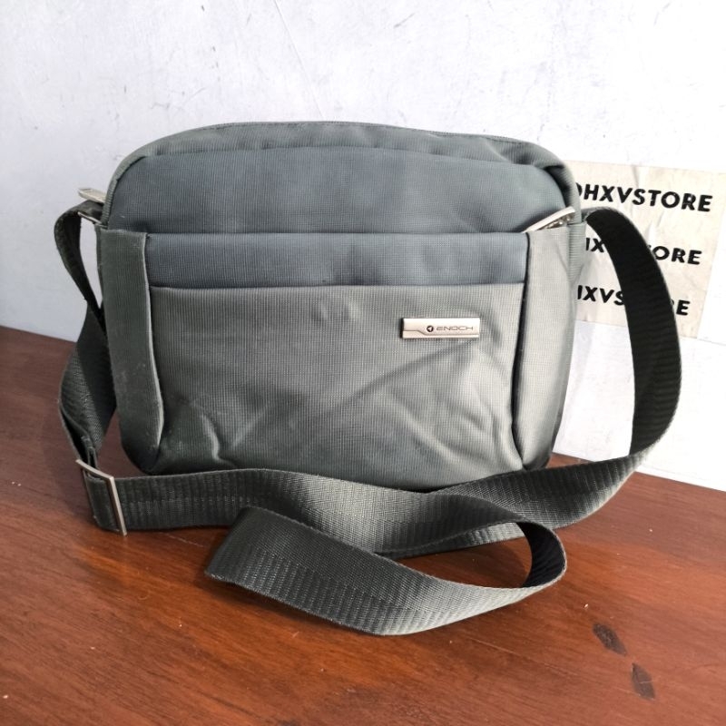 Enoch Sling Bag / tas selempang Enoch