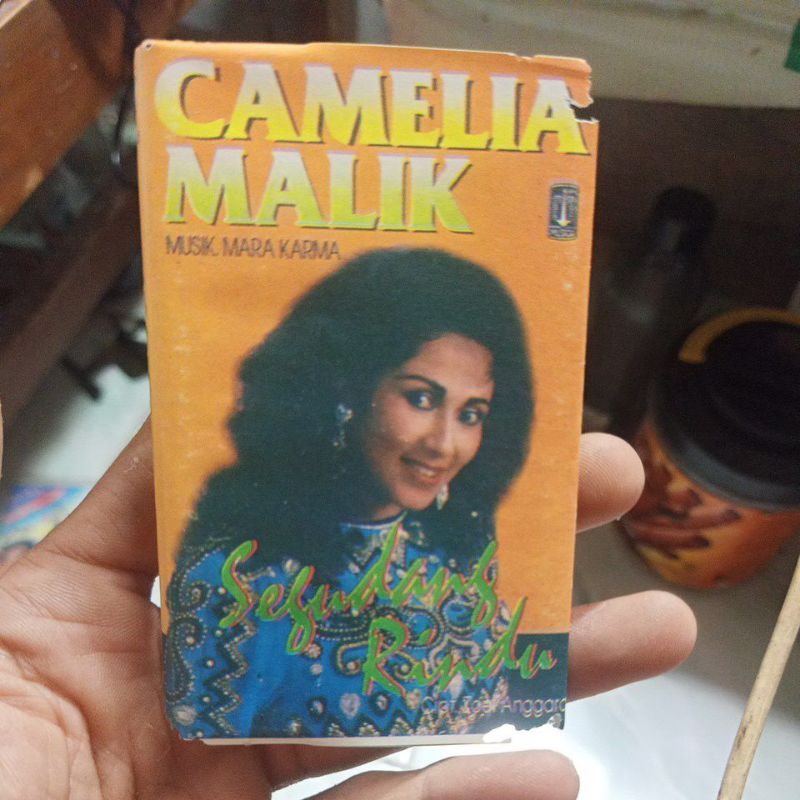 kaset pita CAMELIA MALIK album SEGUDANG RINDU