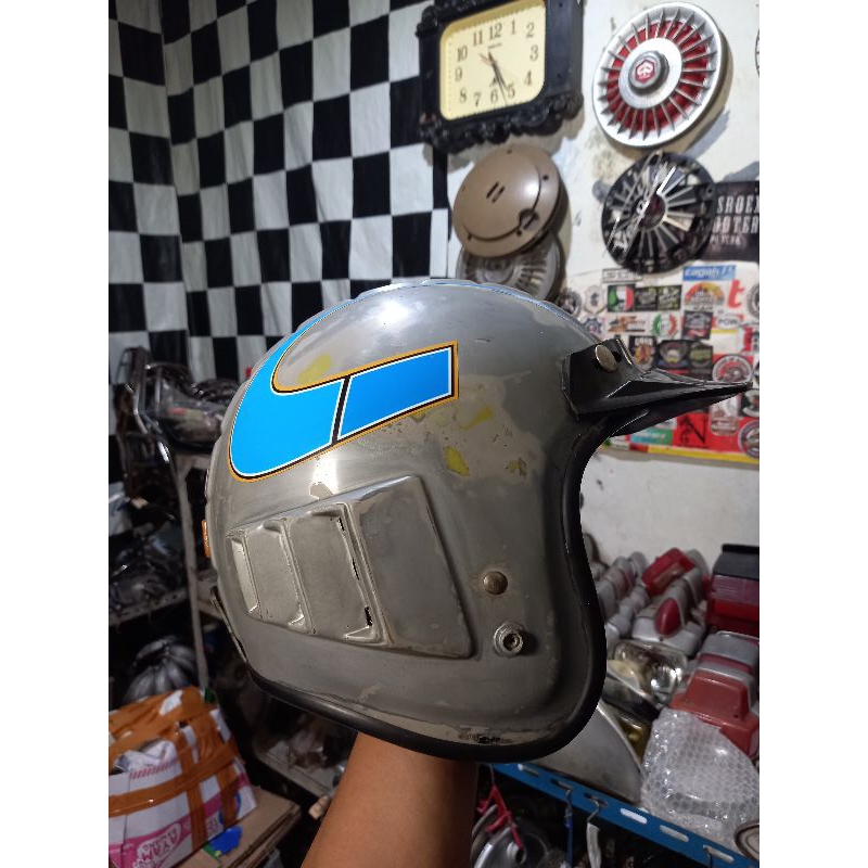helm robot jadul