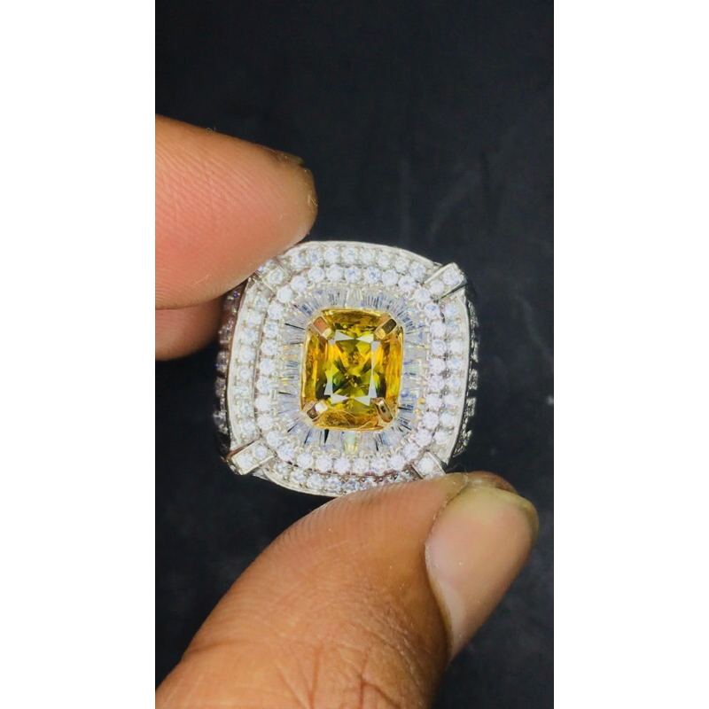 Natural Fancy Sapphire 1.57 Ct